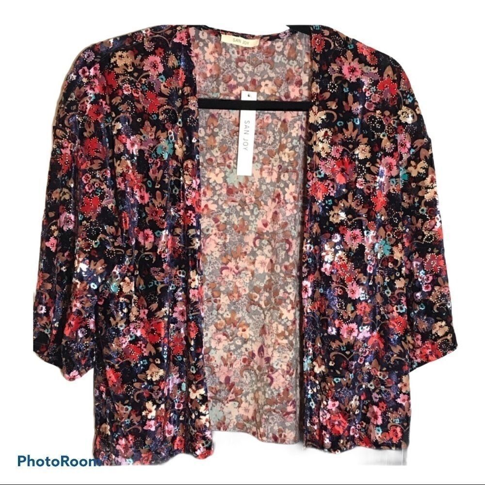 San Joy Velvet Floral Tasseled jacket
